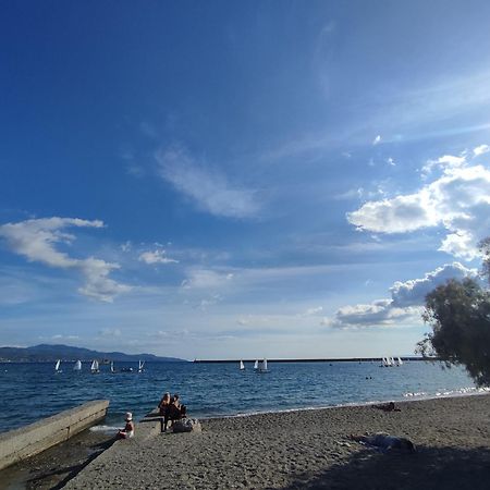 Vicky'S Cozy Nest, Your Home By The Sea Kalamata Esterno foto