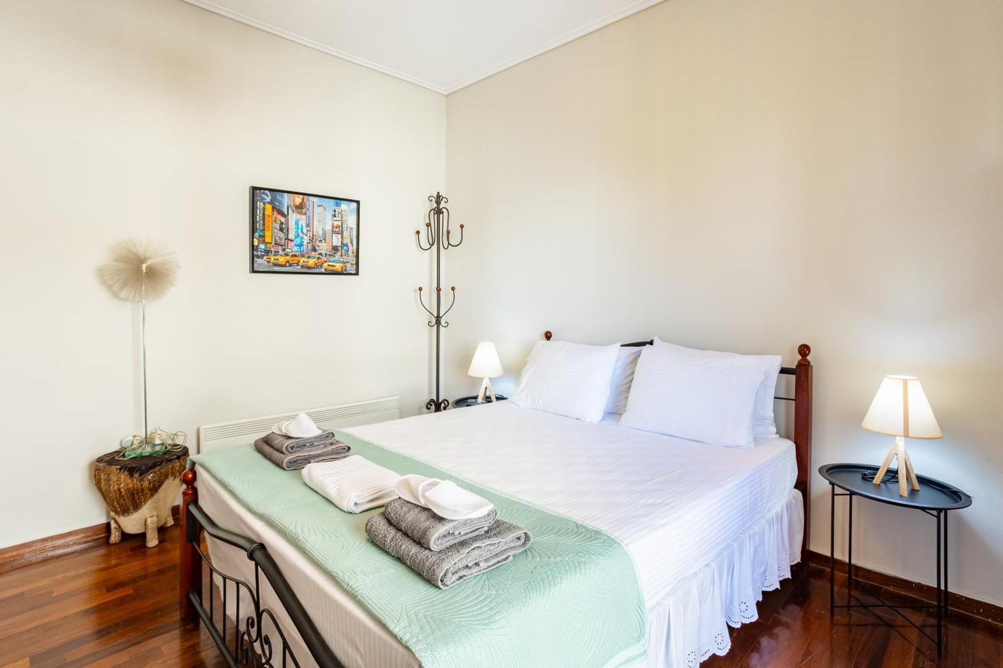 Vicky'S Cozy Nest, Your Home By The Sea Kalamata Esterno foto
